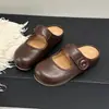 Sapatos Mary Jane Macios de Couro Sintético, Meia-Pantufas Fechadas para Mulheres, Novo Estilo Verão 2026, Adequados para Usar com Saias, Mules Fechados de Calçar Fácil