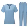 Uniformes Hospitalares Personalizados Respiráveis Estampados para Enfermeiros Médicos e de Beleza, Uniformes Médicos em Pequenas Quantidades com Envio Rápido