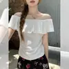Camiseta de manga corta con cuello con volantes y diseño de hombros descubiertos para mujer, nueva camiseta de verano con cintura plisada y adelgazante.