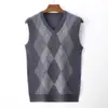 Colete de lã outonal novo transfronteiriço, colete de malha casual de negócios masculino, camisa base de tricô xadrez com gola V