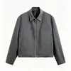 Chaqueta de trabajo con capucha verde militar personalizada de fábrica para hombre, con bordes crudos y múltiples bolsillos, con un diseño desgastado y moderno
