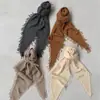 2025 Nuevo Bufanda de Cachemira Bufanda Triangular Tejida Chal Otoño e Invierno para Mujer Cálida Cortina de Trasero Venta al por Mayor de Fábrica