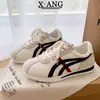 Sapatos de Treino Alemães com Cadarço de Couro Genuíno Femininos 2026 Outono Novos Sapatos Versáteis para Mulheres Emagrecem Visualmente os Pés Esportivos Casuais Sapatos Forrest Gump