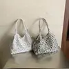 Bolso cruzado casual estilo coreano 2026, bolsa de tela de gran capacidad para el trabajo y los viajes, bolso de mano de lunares vintage para el tiempo libre