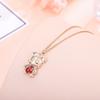 Otoño e invierno Nuevo collar de ratón del zodiaco en oro para mujer, personalidad, moda, colgante de granate rojo incrustado, cadena para la clavícula, venta al por mayor