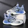 Sapatos para Meninos, Modelos de Primavera e Outono, Tênis Esportivos Respiráveis de Malha com Solado Macio para Crianças, Tênis de Corrida para Meninos, Sapatos Casuais Estilo Dad Preto e Laranja