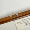 Pendientes Sencillos Dulces de Plata con Destellos de Diamante Luna Saturno para Mujer Pequeños y Exquisitos de Alto Grado Temperamento Pendientes Versátiles Accesorios