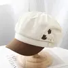 Boina Octagonal de Gato Lindo con Botón y Bloques de Color para Mujer, Estilo Artístico Versátil, Adecuada para Circunferencias de Cabeza Grandes, Hace que la Cara Parezca Más Pequeña, Gorra de Boina de Artista