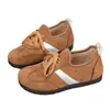2025 Novos Sapatos de Treinamento Moral de Inverno Femininos Sapatos de Algodão com Forro de Lã Quentes Sapatos de Mãe Solado Macio Antiderrapante Moda Versátil Sapatos Casuais