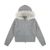 Cárdigan de punto con capucha y cuello de piel sintética estilo retro americano para mujer, nueva colección otoño 2026, suéter suelto y casual, chaqueta corta