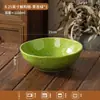 Conjunto de tigela e prato estilo retrô, pintado sob o esmalte, louça de cerâmica de alta qualidade para uso doméstico, incluindo tigelas, pratos, tigelas de arroz, tigelas de sopa e tigelas para macarrão instantâneo