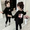 Camiseta de manga larga para niña 2026 nueva colección de otoño, top de algodón puro para bebés, camiseta básica para niños, ropa interior de otoño con cuello redondo