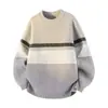Tricô de Alta Qualidade 2026 Novo Bloco de Cores Retrô Listrado Gola Redonda para Homens e Mulheres, Outono/Inverno Textura Tridimensional Espessada