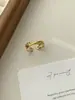 Anel de Dedo Indicador com Corrente e Cruz Elegante e Luxuoso para Mulheres, Anel Único com Design Vazado de Nicho, Anel Versátil Estilo Coreano