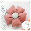 Broche de bordado de flor quadrada de cinco pétalas Corda de cabelo fofa japonesa Acessórios de cabelo Pingente DIY Joias pequenas da Coreia do Sul Venda por atacado