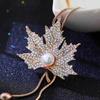 Moda Japonesa y Coreana Accesorios con Borlas Cadena para Suéter Collar Largo de Hoja de Arce Femenino Elegante Retro Simple Joyería de Otoño e Invierno