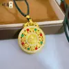 Novo Pingente Amarelo com Pontos de Esmalte e Diamantes Estilo Chinês Deus da Riqueza para Mulheres com Parte Traseira de Filigrana, Corrente de Suéter Bússola das Oito Tesouros, Colar Estilo Palácio