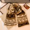 Cachecol de Tricô Dupla Face Estilo Japonês para Cachorrinhos para Mulheres, Fofo e Quente para Outono e Inverno, Lenço e Protetor de Pescoço Versátil para um Look de Compras Moderno