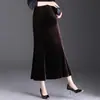 Moderna falda de terciopelo dorado estilo sirena para mujer, nueva falda lápiz de cintura alta para otoño e invierno 2026, falda de longitud media que se ajusta a la cadera