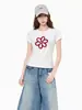 Impresionante Camiseta Blanca con Estampado Floral de Cuello Redondo y Manga Corta para Mujer, Verano 2026, Corte Entallado, Top Elegante