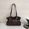 Bolso de Hombro Tipo Tote con Lunares Estilo Coreano de Nicho para Mujer Otoño/Invierno 2026 Bolso de Hombro Único Versátil para el Trabajo Moda Simple