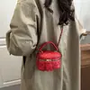 2026 Nuevo Bolso Suave Tipo Caja Transfronterizo Estilo Chanel con Diseño Cruzado Texturizado, Bolso de Hombro con Cadena Acolchada para Compras de Moda