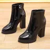 Elegantes zapatos de tacón alto de moda, versátiles para otoño e invierno, plataforma impermeable, tacón grueso, botines cortos para mujer con cremallera lateral, botas de moda 2026