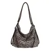 Bolsa Tote Yuezi Estampa de Leopardo Grande Capacidade para o Dia a Dia de Mulheres 2026 Primavera Nova Tendência Simples Casual Ombro Transversal