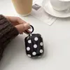 Estilo Coreano Estampa de Bolinhas Contrastante Capa Protetora para Fone de Ouvido Airpods4 Terceira Geração Pro 2ª Geração Capa Macia Totalmente Envolvente Transfronteiriça Pro3