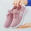 Zapatos de lona finos para mujer, verano, zapatos de lona del viejo Pekín, malla transpirable, suela suave, antideslizantes, zapatillas ligeras para correr