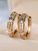 Puños de Oreja Florales de Diamantes de Colores de Lujo Ligero, Pendientes de Aro Vintage con Incrustaciones de Diamantes de Colores Contrastantes, Pendientes Versátiles Elegantes Exquisitos de Nicho
