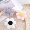 Acessórios de Cabelo e Materiais de Girassol de Seis Pétalas em Pelúcia Coloridos como Macaron, Luvas Infantis, Meias-Calças, Bolsas, Materiais para DIY