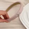 Faixa de Cabeça com Coroa Alta para Mulheres, Novo Estilo com Toque de Luxo, Faixa de Cabelo Larga Versátil para Sair, Acessório de Cabelo para Lavar o Rosto