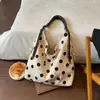 Bolsa casual de lunares de gran capacidad para mujer, nuevo modelo 2026, ligera y versátil, adecuada para el trabajo, bolso de hombro, bolsa de lona, bolsa tote