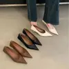 Zapatos de tacón fino para otoño 2025, boca poco profunda, versátiles, estilo Ol para ir al trabajo, tacones de aguja, punta fina, para mujer, sin cordones