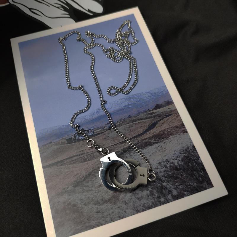 8189c2cbdcecf5fe12adad4e704773