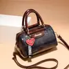 Bolso de estilo nuevo, bolso cruzado grande de comercio exterior, bolso de mano, bolso de hombro moderno, fabricante de bolsos de mujer de estilo coreano, sencillo y personalizado.