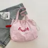 Estilo Casual Primavera e Verão Simples Grande Capacidade Moda Bolsa Tote para Comute para Estudantes Femininas, Bolsa de Ombro Leve e Versátil para Aula