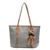 Bolso de mano retro de gran capacidad para mujer, bolso de hombro informal y moderno, combinable, 2024