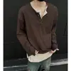 Top básico casual de moda estilo Henley, nueva camiseta de manga larga estilo americano para hombre, otoño 2026, con un diseño de dos piezas falso