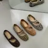 Primer Encuentro Temporada Zapatos de Mujer Altura Oculta Estilo Pequeño Aroma Boca Baja Suela Plana Zapatos Individuales Mujer 2026 Con Faldas Zapatos Mary Jane de Lunares