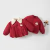 Chaqueta de algodón acolchada para bebé, engrosada y acolchada, cálido abrigo de algodón rojo para niñas, 120g, adecuada para bebés y niños pequeños, ropa exterior de otoño e invierno, estilo festivo