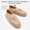 Mocassins Lp de Alta Qualidade Estilo Britânico para Mulheres, Mocassins Femininos de Camurça com Fivela de Metal para o Dia a Dia, Sapatos Femininos de Sola Grossa com Sola Macia que Não Cansam