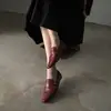 Sapatos Mocassins com Fivela Femininos Sapatos Baixos Novos Outono e Inverno Pele de Cabra Macia Bico Quadrado Sapatos Baixos Confortáveis Sapatos Femininos de Boca Profunda