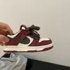 Zapatillas AJ bajas de nuevo color, elegantes para niños, nueva versión coreana Otoño/Invierno 2026, zapatos casuales simples para niños y niñas
