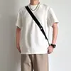 Camiseta de Manga Corta de Color Sólido para Hombre Verano 2026 Nuevo Estilo Coreano Moderna Ajuste Limpio Holgada Cuello Redondo Manga Media para Hombre