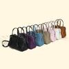Bolso Nuevo para Mujer 2025 Piel Genuina Gama Alta Capa Superior Piel de Vaca TC Tamaño Pequeño Victoriano Bolso de Mano Hombro Simple