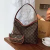 Bolsa Tote de Luxo Acessível Grande Capacidade Retrô para Mulheres 2025 Nova para Presbiopia Casual de Compras Bolsa de Axila Elegante Feminina Macia