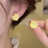 Pendientes Pequeños de Flor Amarilla Dulce Estilo Bosque para Mujer 2026 Primavera y Verano Nuevos Pendientes Sencillos Moda Popular Pendientes Elegantes