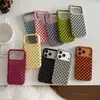 Capa de celular tridimensional com pérolas, cor sólida, vazada e refrescante, para iPhone 17, compatível com Apple 16, 14/15 Pro Max, 13